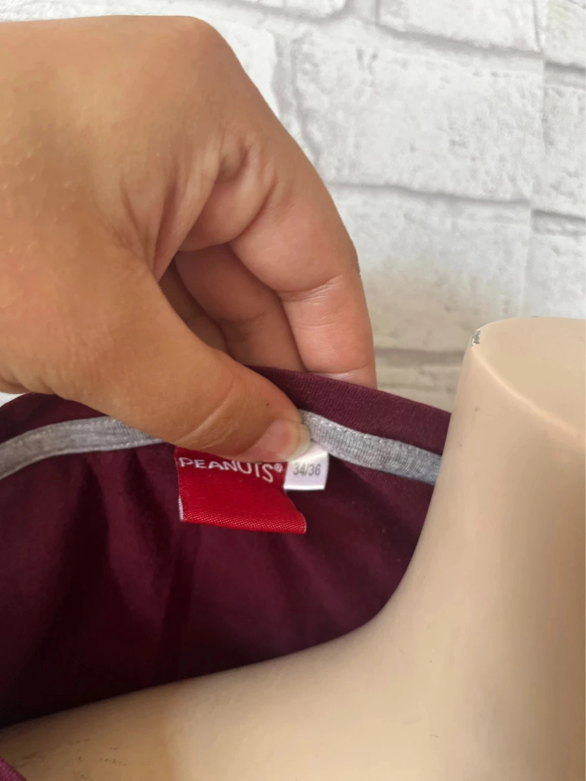 Nuisette  Peanuts Snoopy bordeaux Taille 34/36 – photo 2